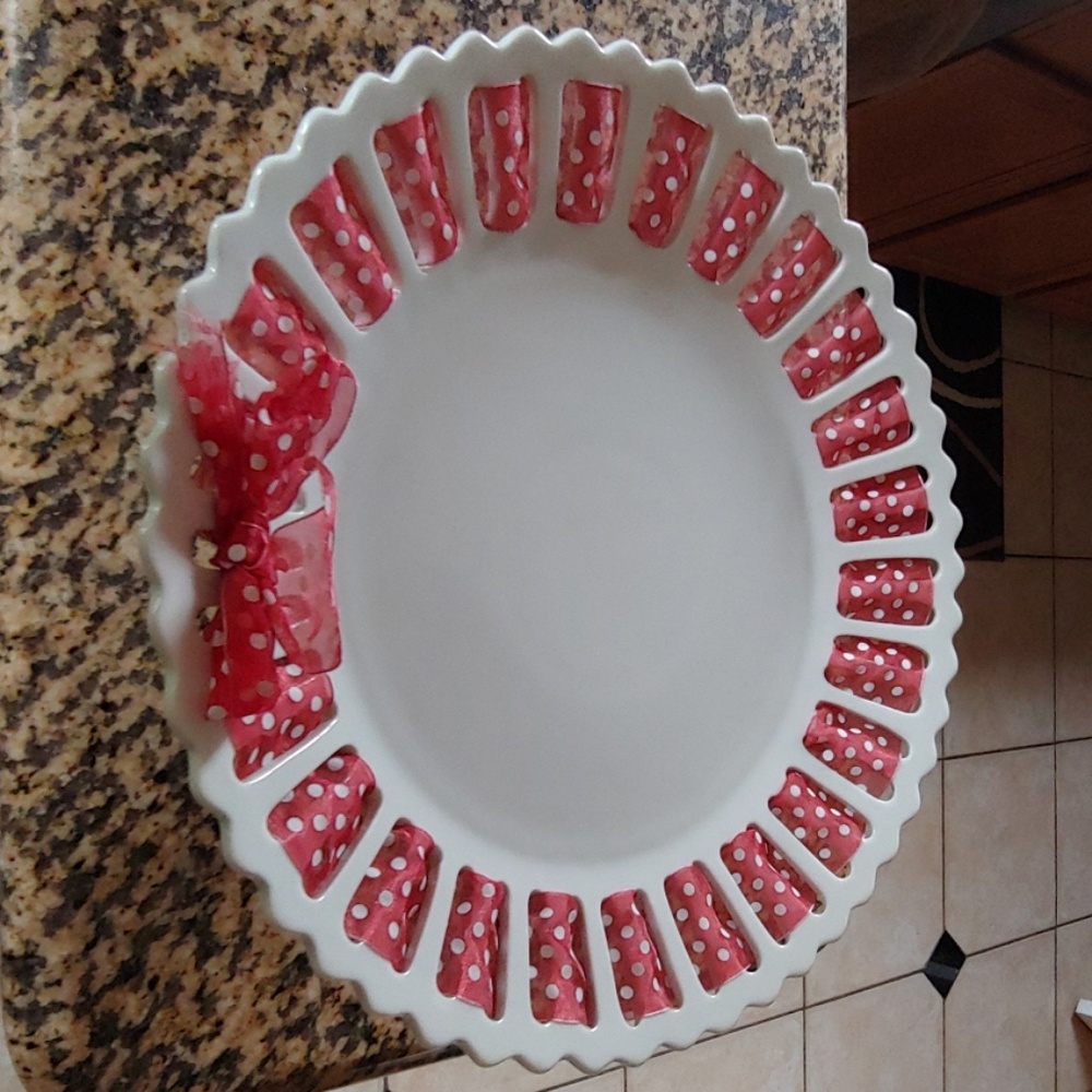 Antique Reflections Fruit Bowl in Excellent Condit